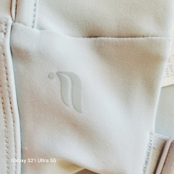 Fabletics Women's All Day Every Day Low Impact Sports Bra Gray Size XS - Picture 4 of 12